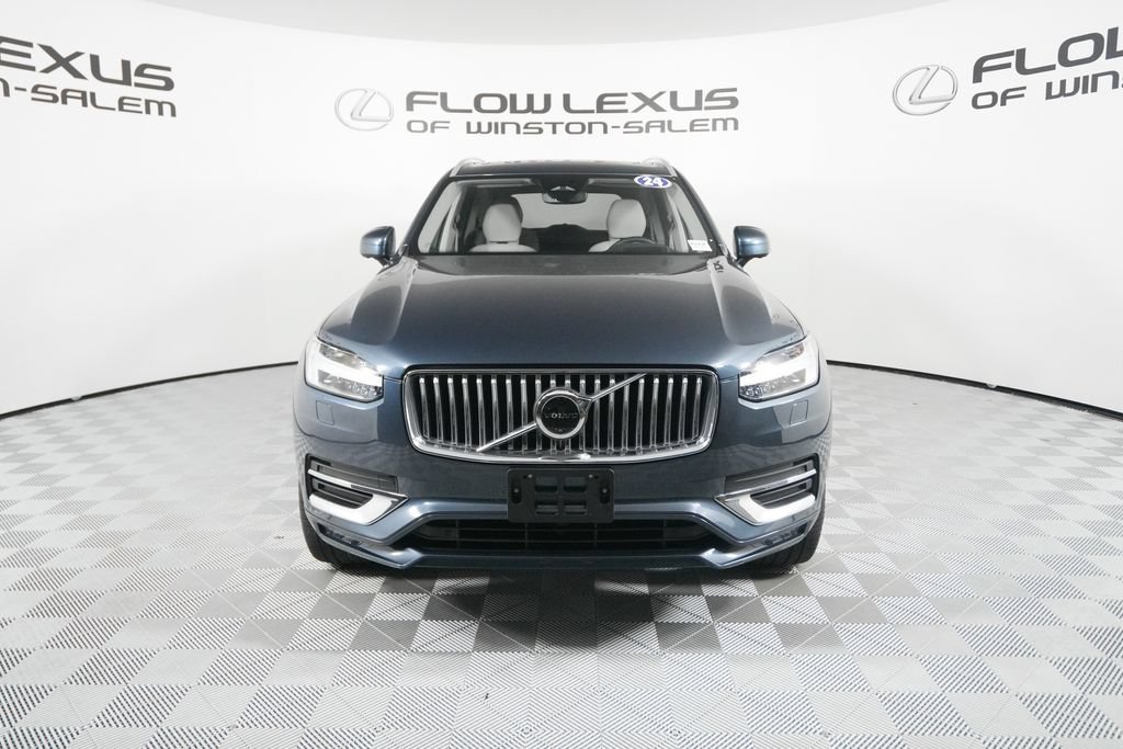 Used 2024 Volvo XC90 B6 Ultimate w/ Protection Package Premier AWD/4WD image 2