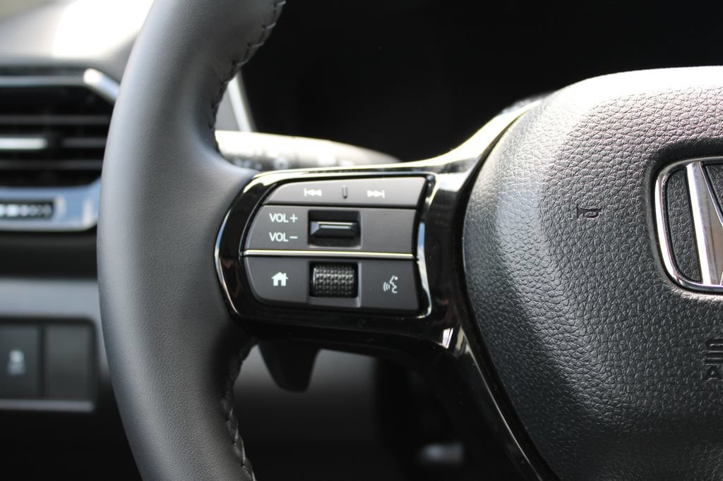 Certified 2025 Honda Pilot Touring image 22