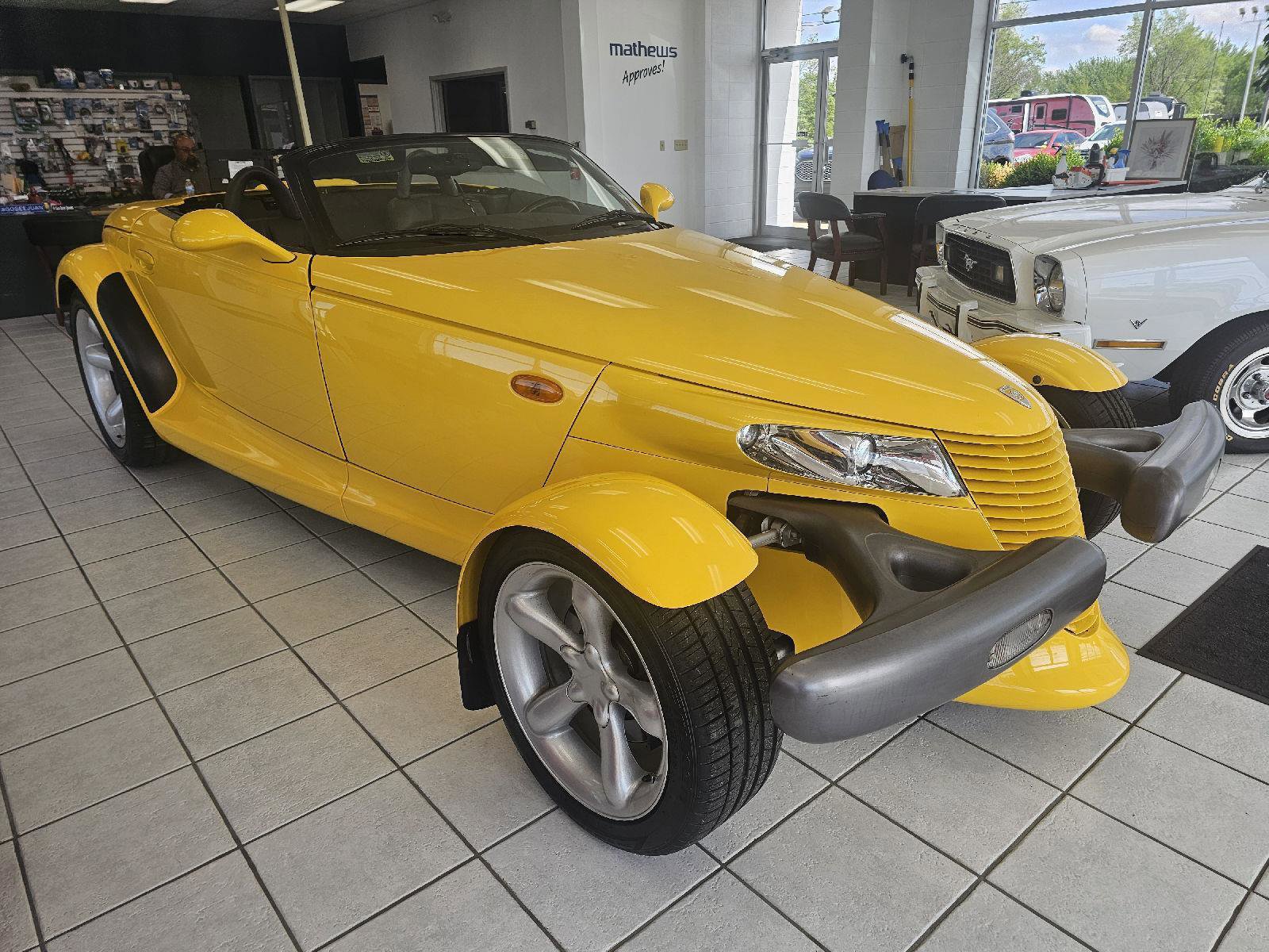 Used 1999 Plymouth Prowler RWD image 7