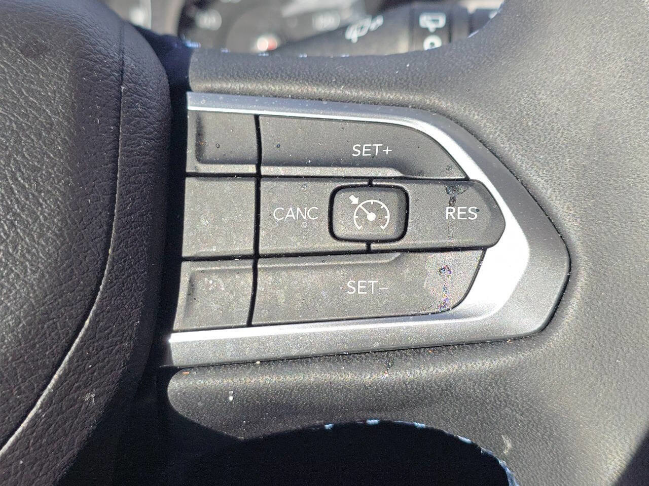 Used 2022 Jeep Compass Latitude image 17