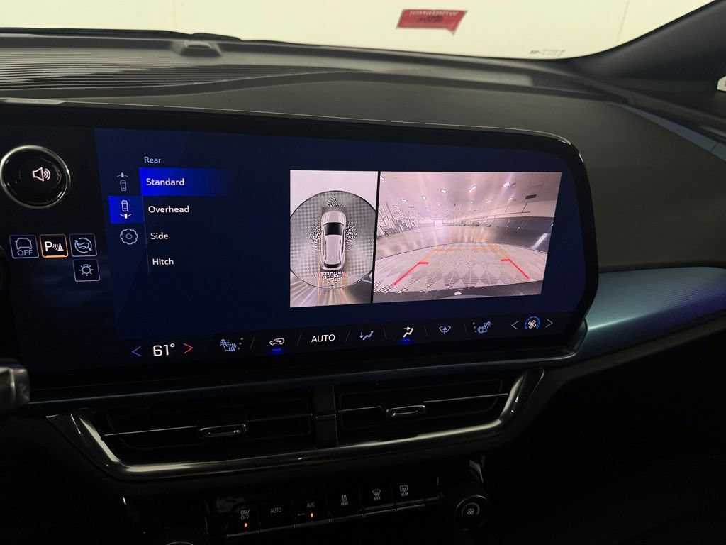 Used 2024 Chevrolet Equinox EV LT FWD image 49