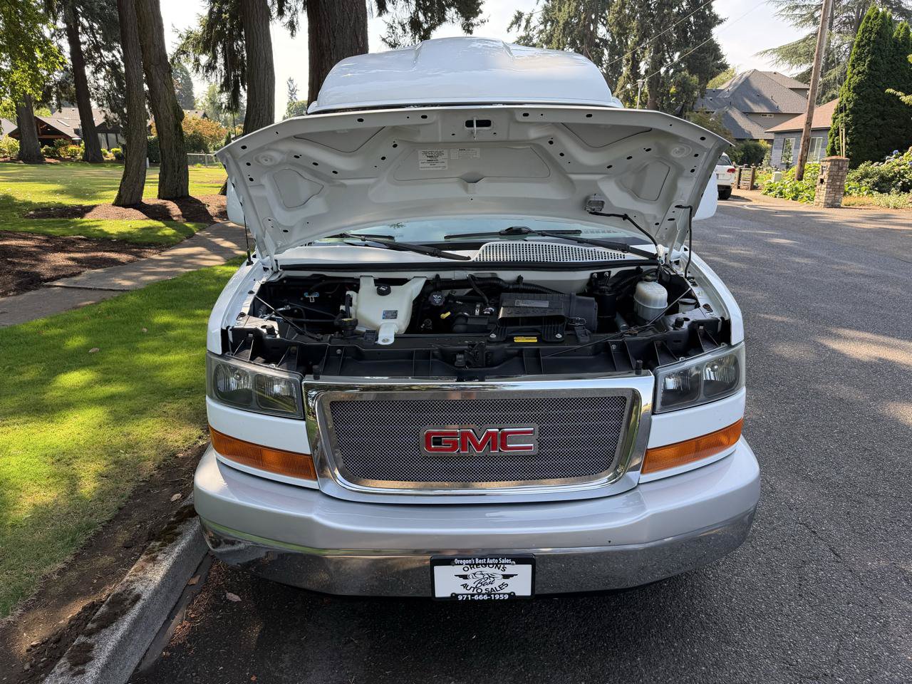 Used 2011 GMC Savana 1500 AWD image 38