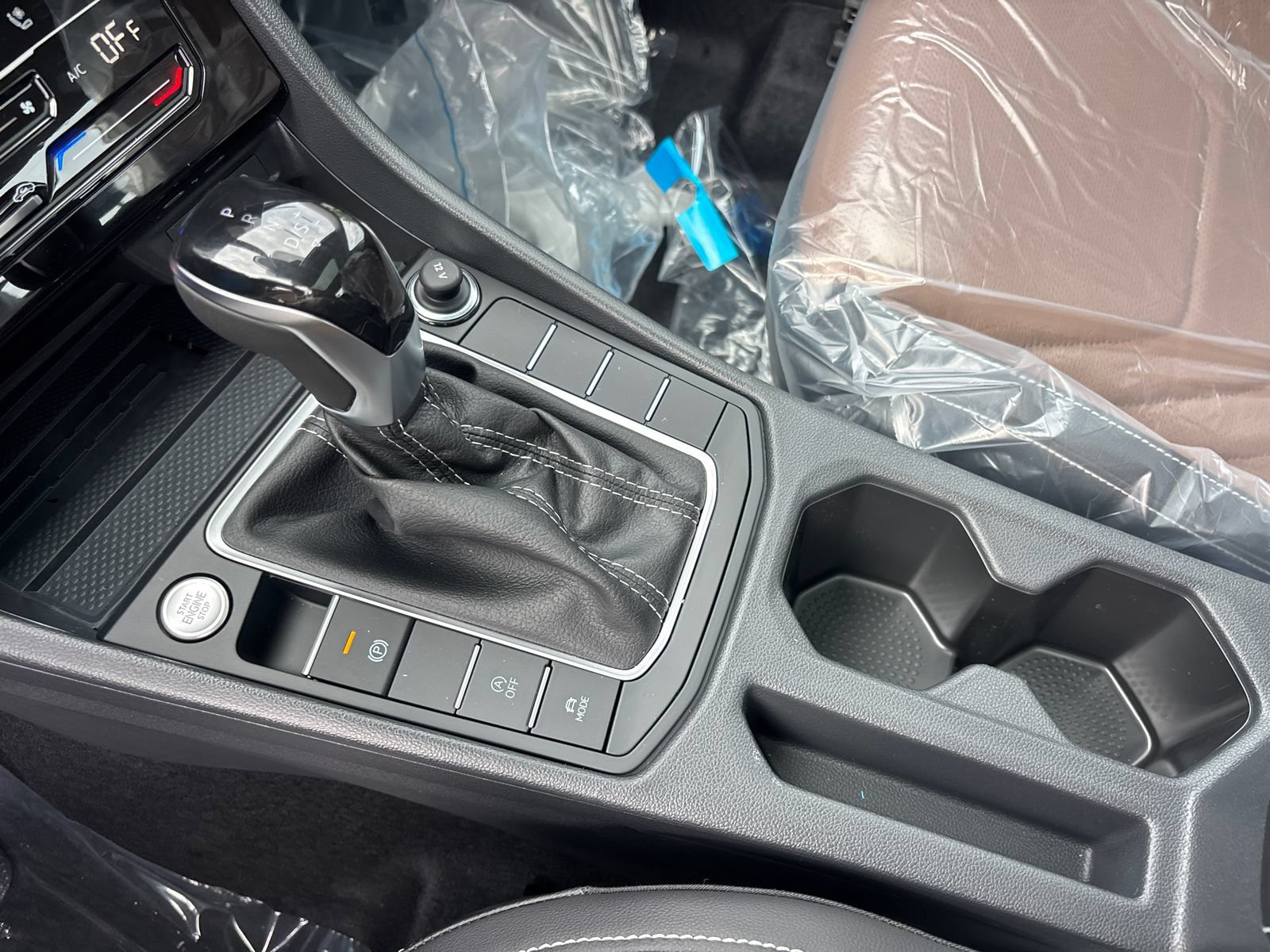 New 2026 Volkswagen Jetta SEL FWD image 18