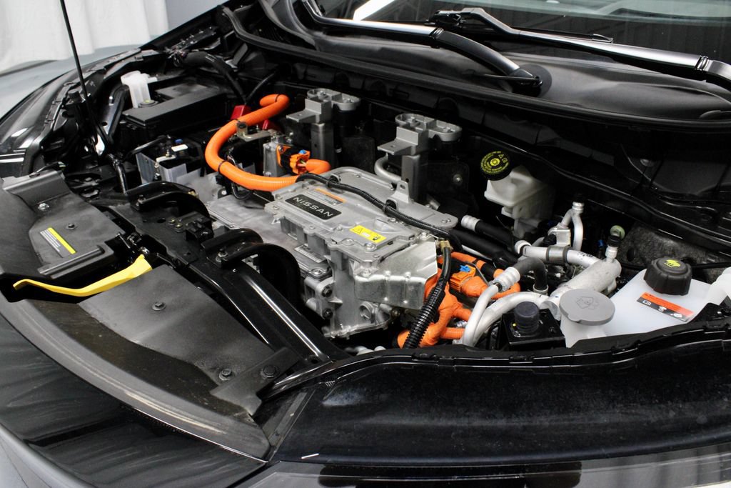 Certified 2023 Nissan Ariya AWD image 16