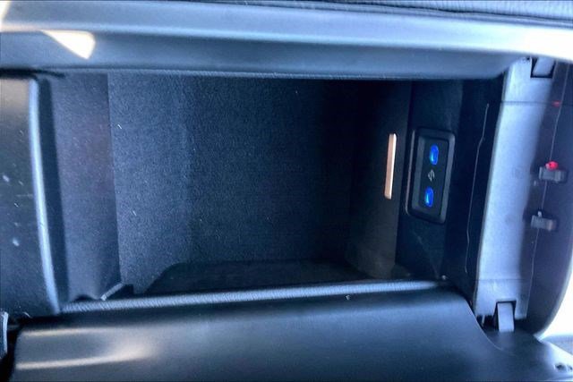 Used 2024 Mercedes-Benz C 300 Sedan image 37