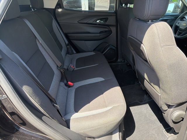 Used 2025 Chevrolet TrailBlazer LT AWD/4WD image 16