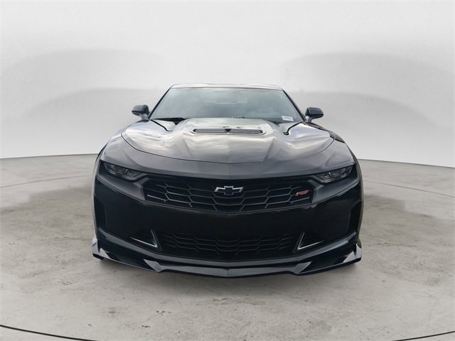 Used 2024 Chevrolet Camaro LT w/ RS Package image 8