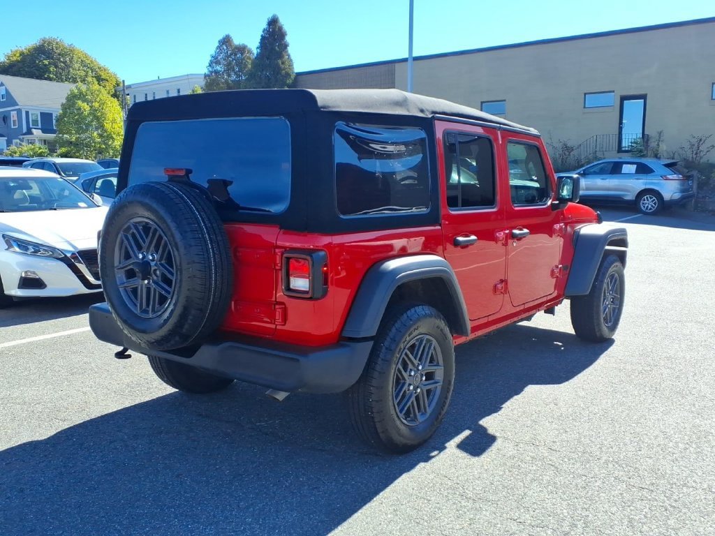 Used 2025 Jeep Wrangler Unlimited Sport AWD/4WD image 6
