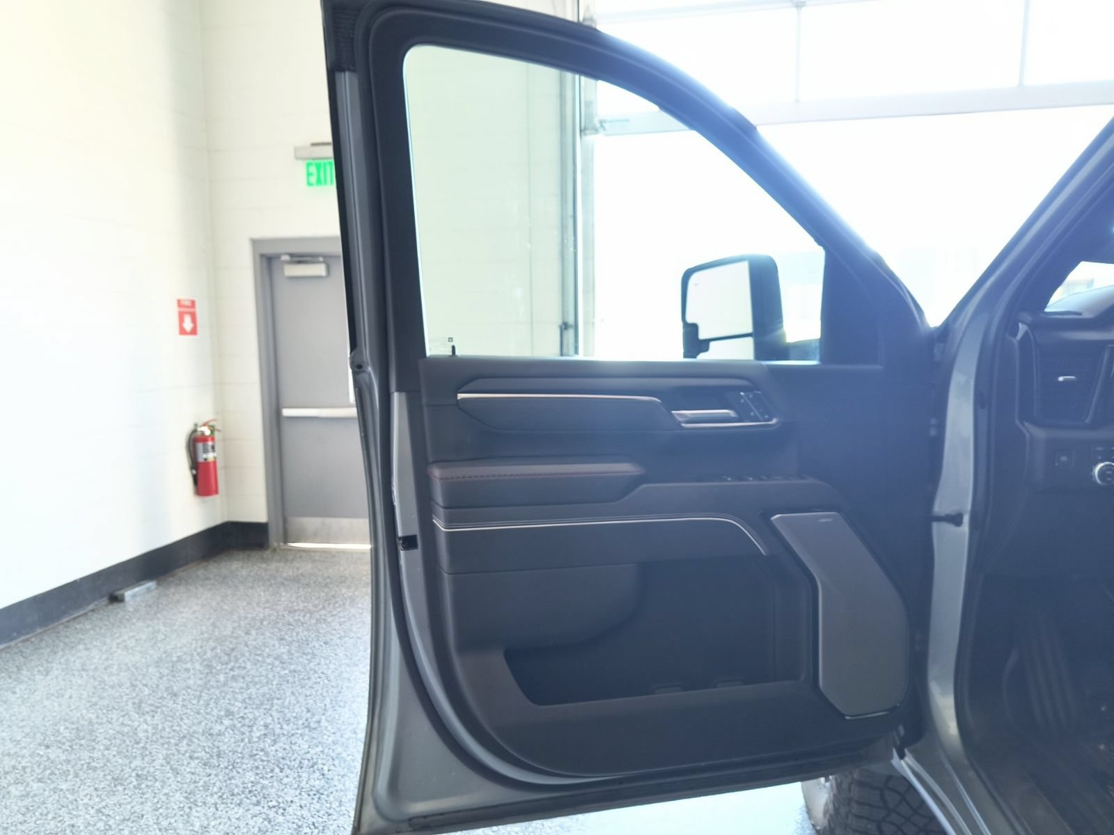 Used 2024 GMC Sierra 2500 AT4X AWD/4WD image 10