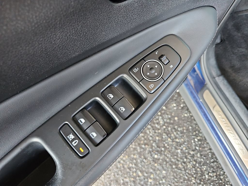 Used 2019 Hyundai Santa Fe Limited FWD image 29