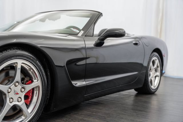 Used 2000 Chevrolet Corvette Convertible w/ Memory Pkg RWD image 29