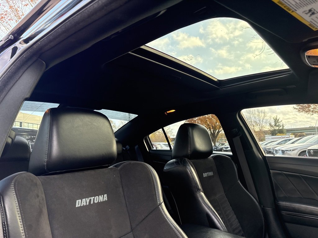 Used 2019 Dodge Charger Scat Pack w/ Daytona Edition Group image 32
