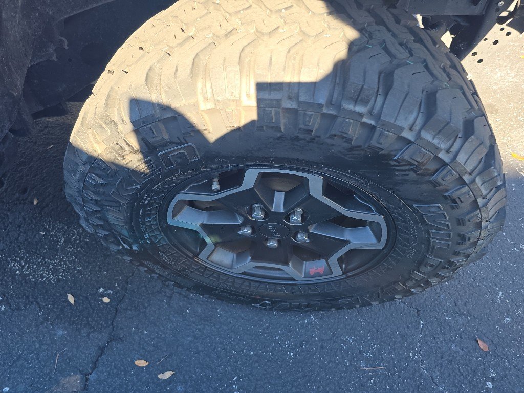 Used 2021 Jeep Gladiator Sport image 32