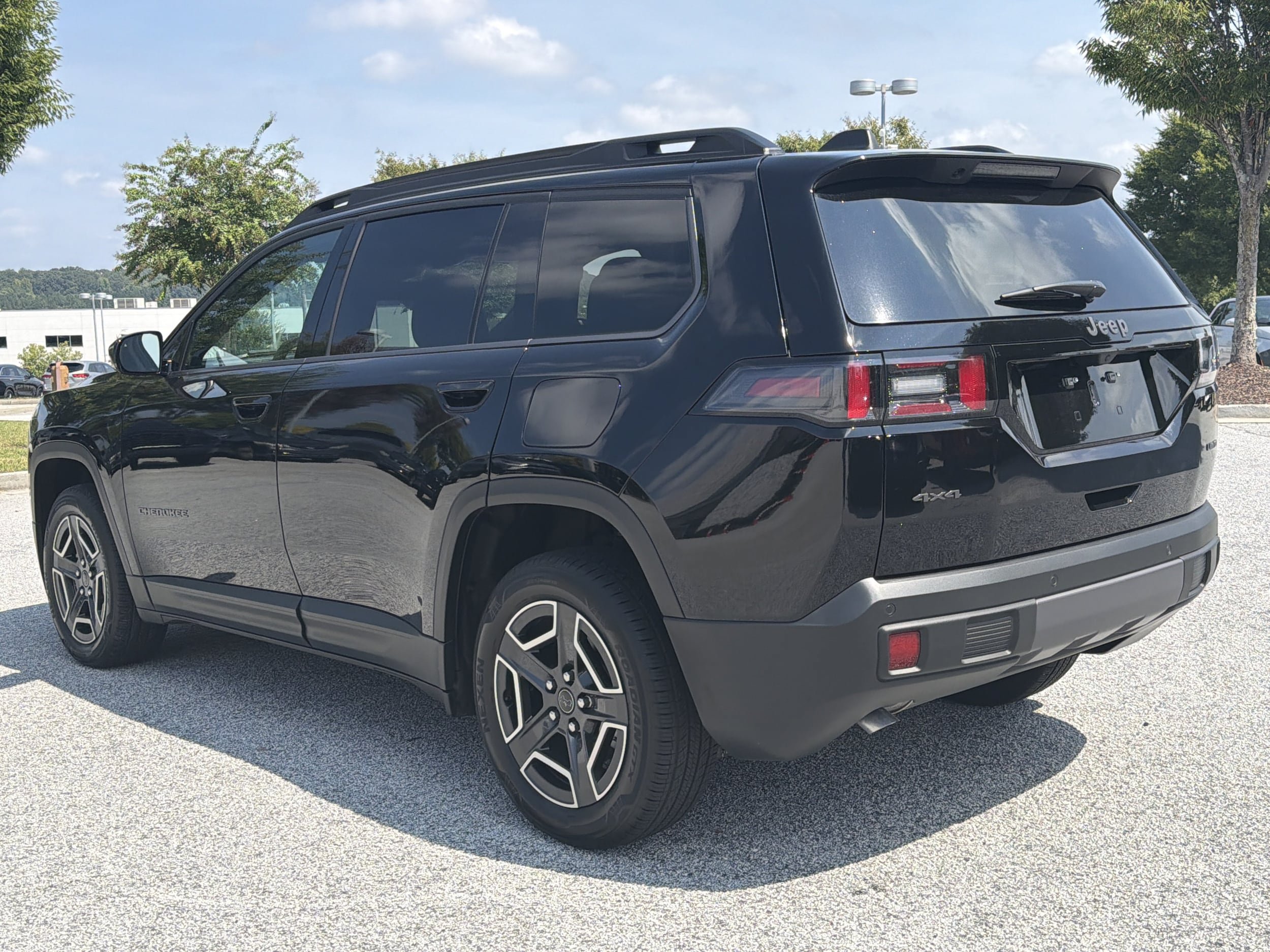 Used 2026 Jeep Cherokee Limited AWD/4WD image 29
