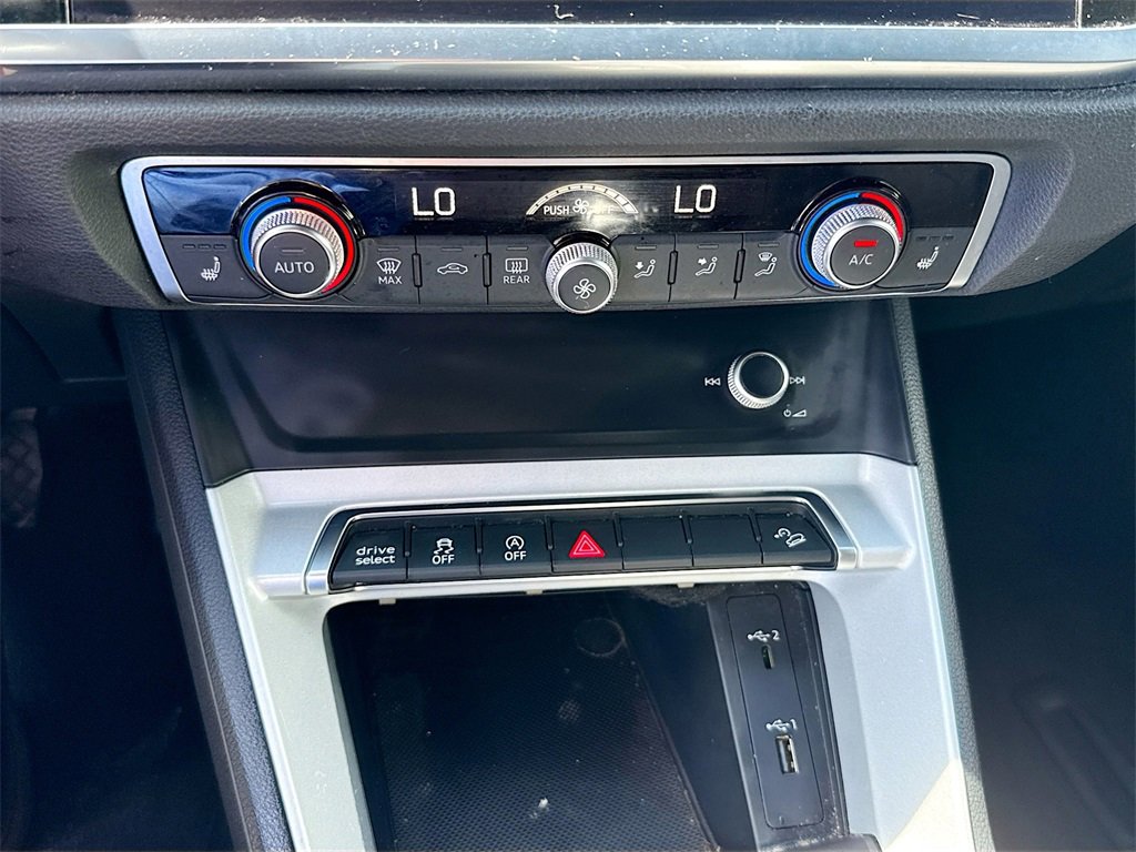 Used 2021 Audi Q3 2.0T Premium image 17