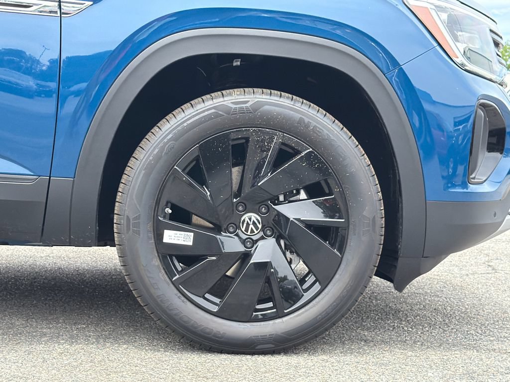 New 2026 Volkswagen Atlas Cross Sport SE AWD/4WD image 5