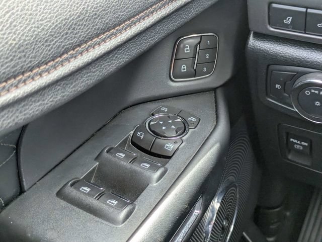 Used 2019 Ford Expedition Platinum RWD image 28