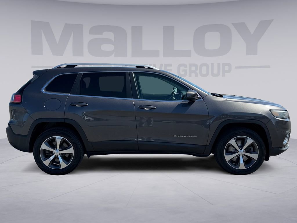 Used 2019 Jeep Cherokee Limited image 6