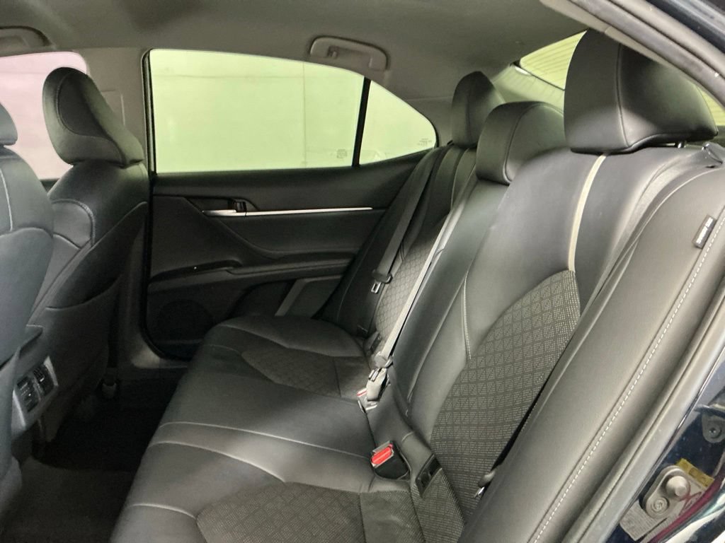 Used 2018 Toyota Camry XSE FWD image 25