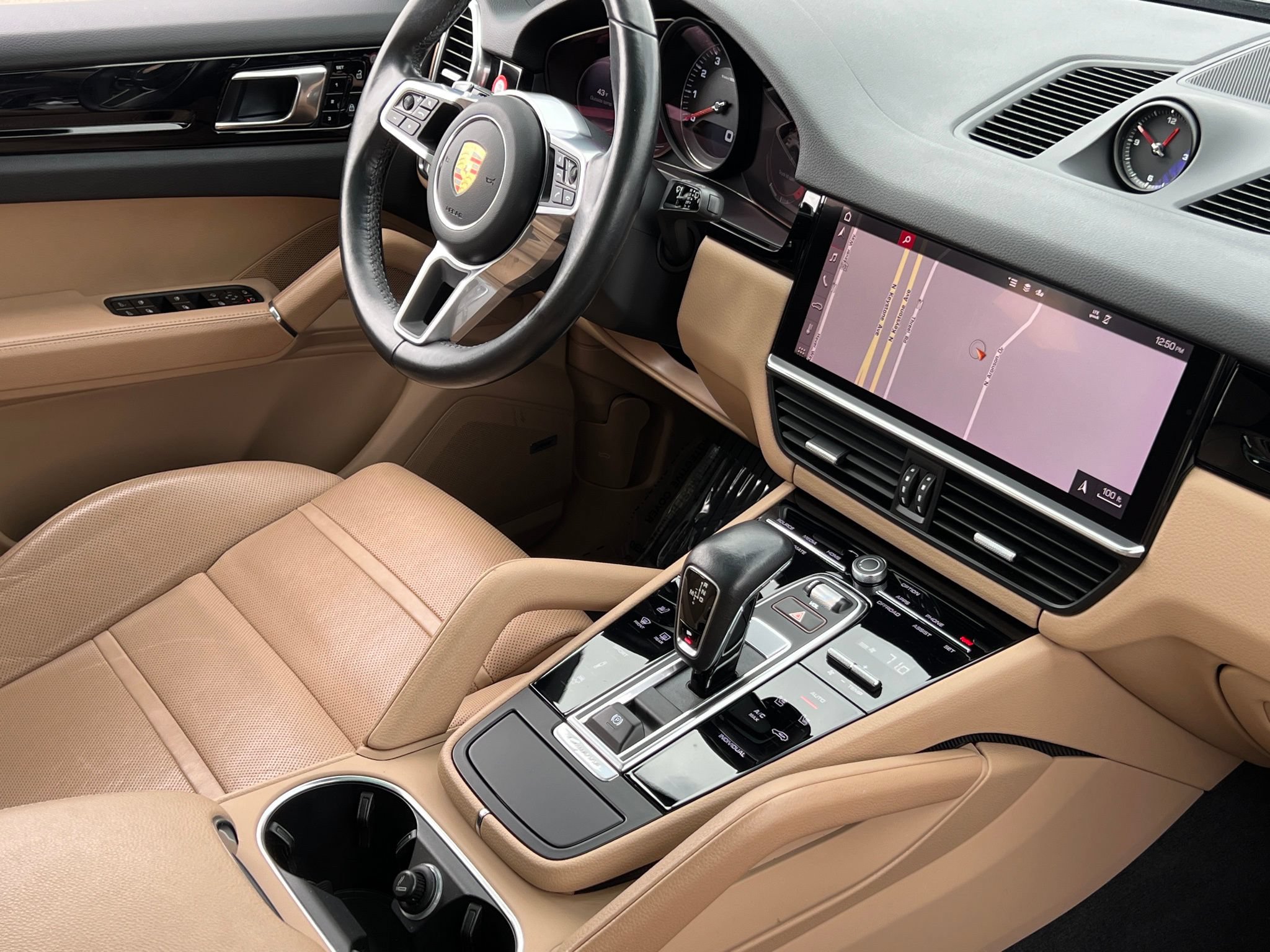 Used 2021 Porsche Cayenne S AWD/4WD image 4