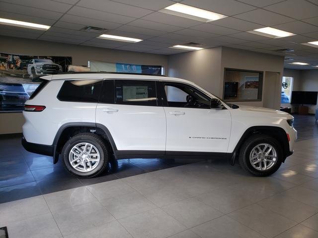 New 2025 Jeep Grand Cherokee L Laredo w/ Luxury Tech Group I image 8