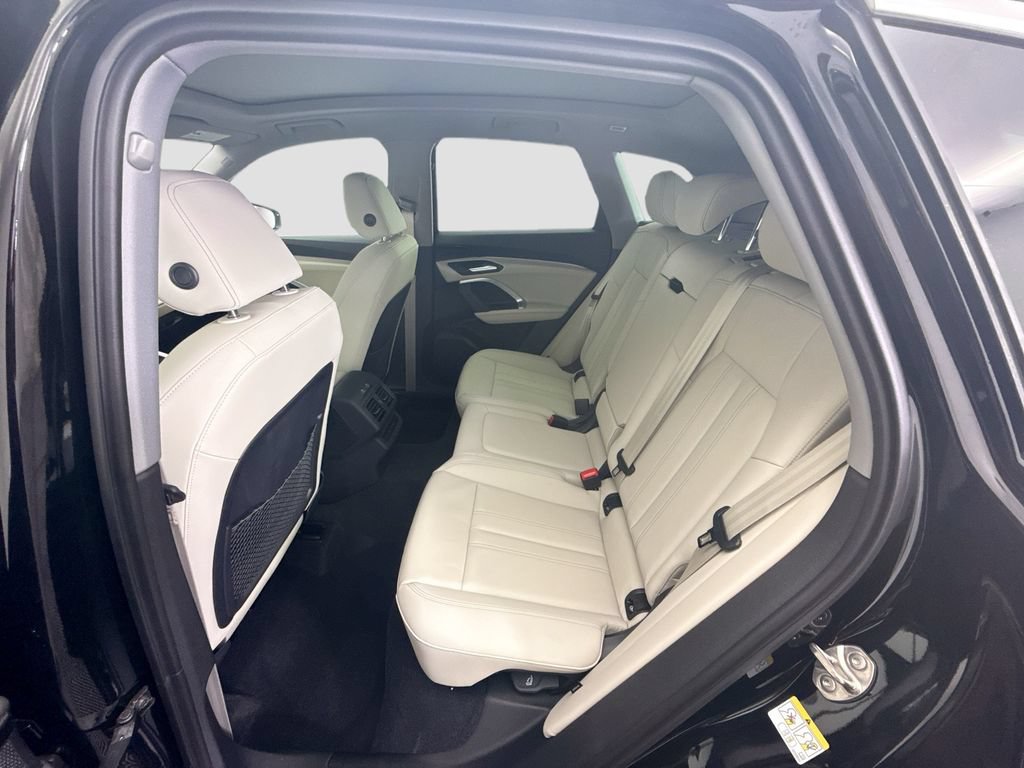 Used 2025 Audi Q5 Premium AWD/4WD image 22