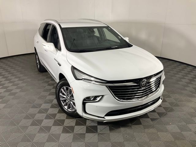 Used 2024 Buick Enclave Essence w/ Trailering Package, 5000 lbs. image 42