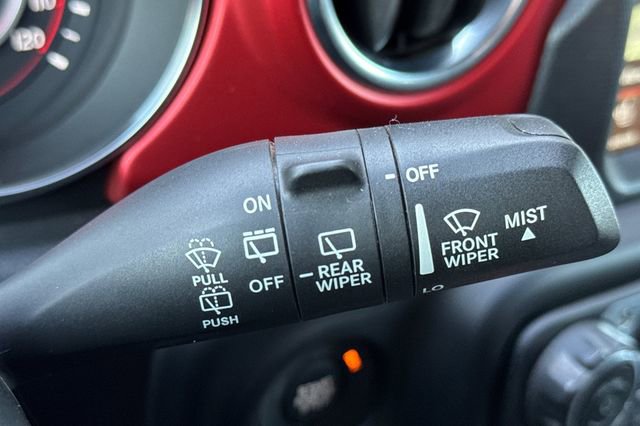 Used 2021 Jeep Wrangler Unlimited Rubicon image 40