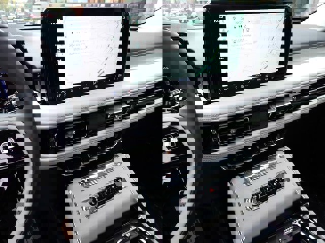 New 2026 Lincoln Aviator Reserve w/ Jet Appearance Package image 22