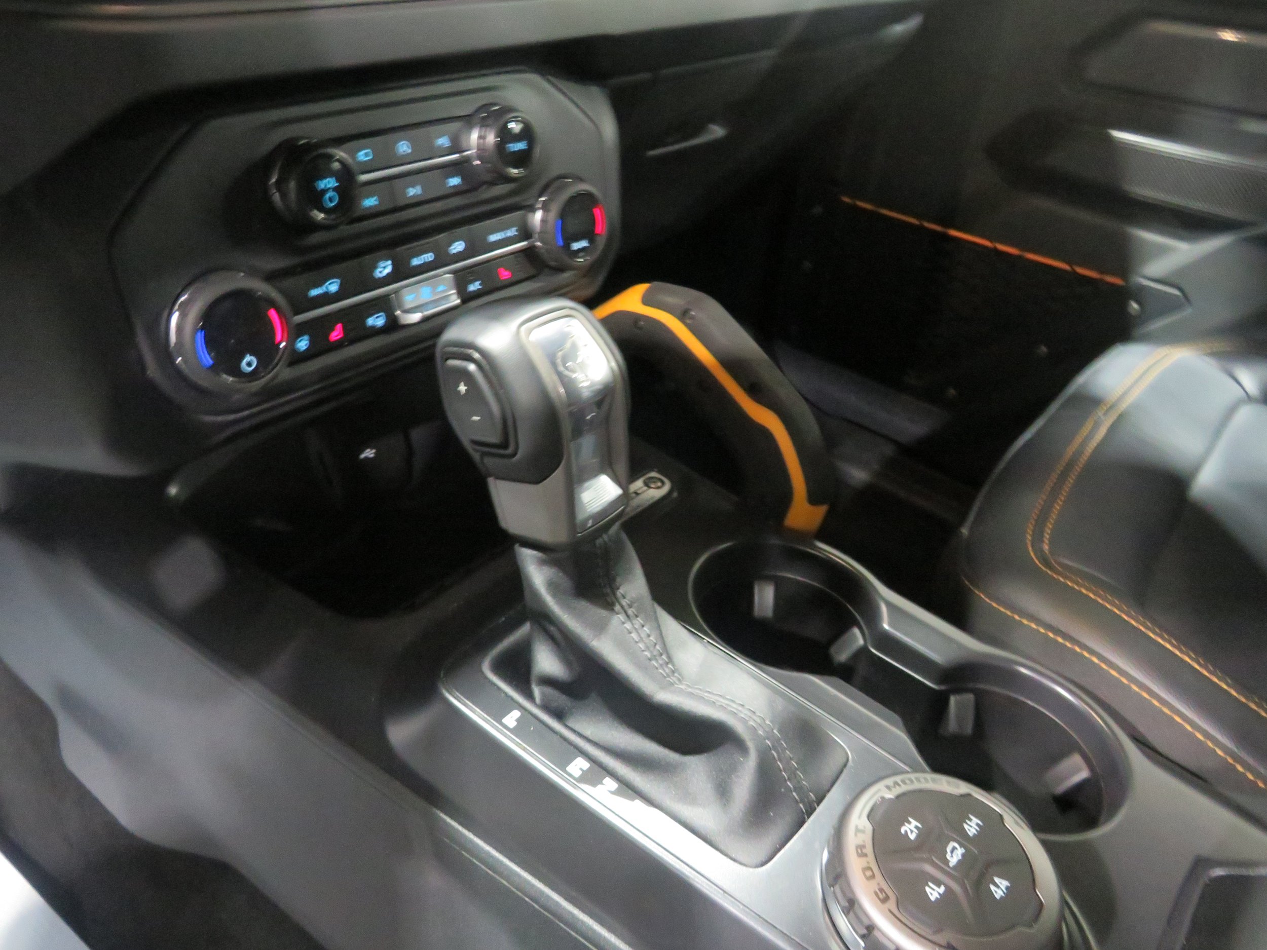Used 2024 Ford Bronco Badlands AWD/4WD image 10