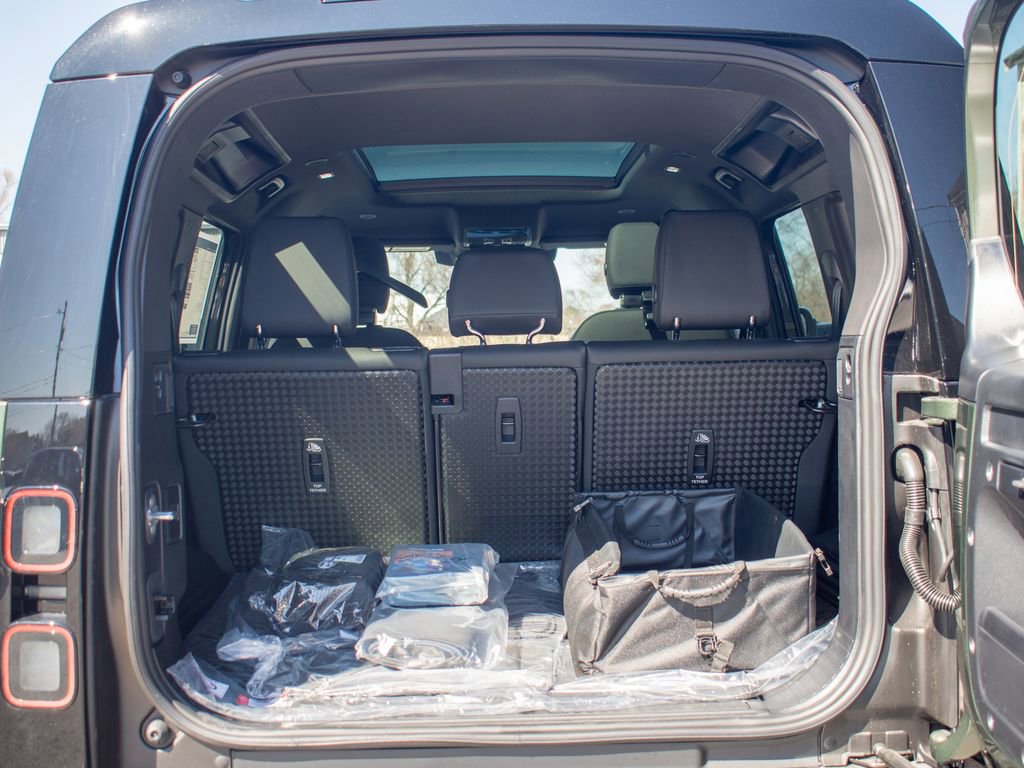 New 2026 Land Rover Defender 110 S image 25