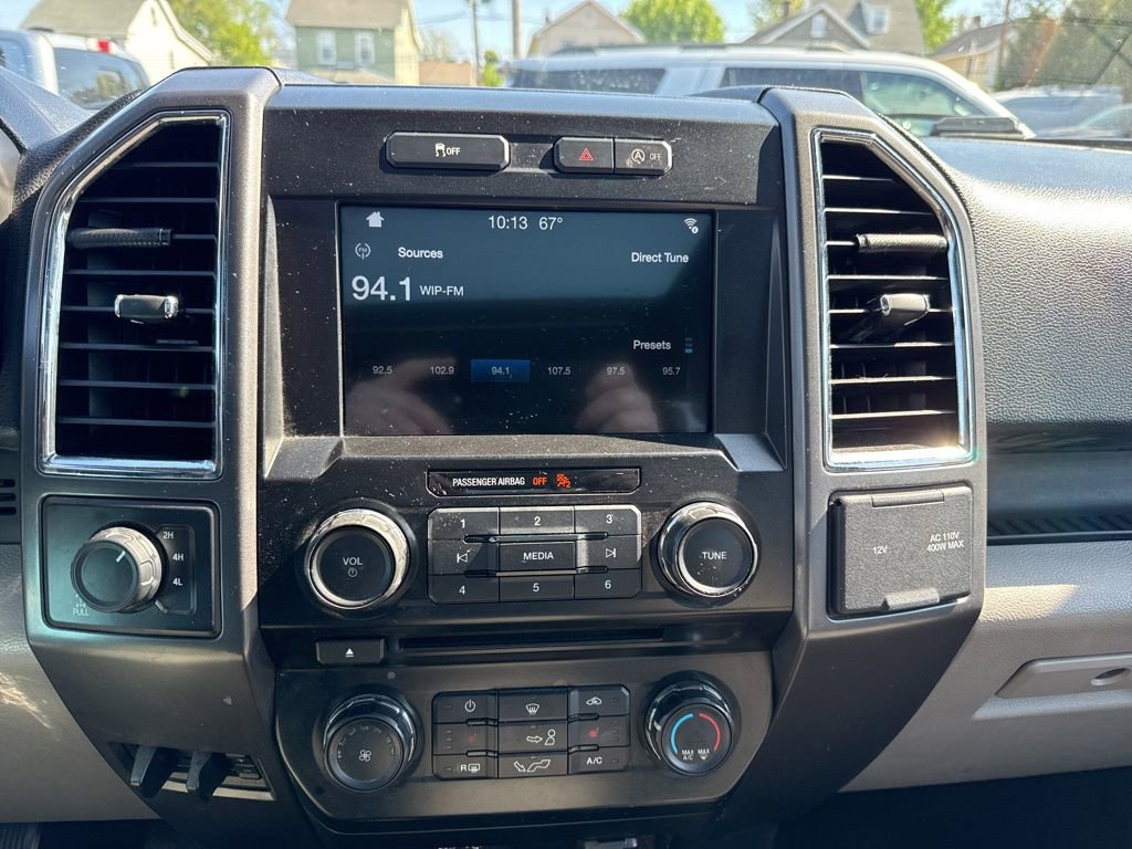 Used 2016 Ford F150 XLT w/ Equipment Group 302A Luxury AWD/4WD image 11