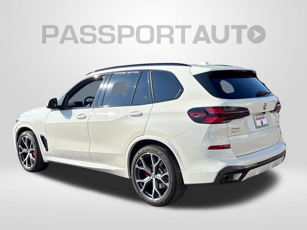 Certified 2024 BMW X5 xDrive40i w/ M Sport Package AWD/4WD image 3