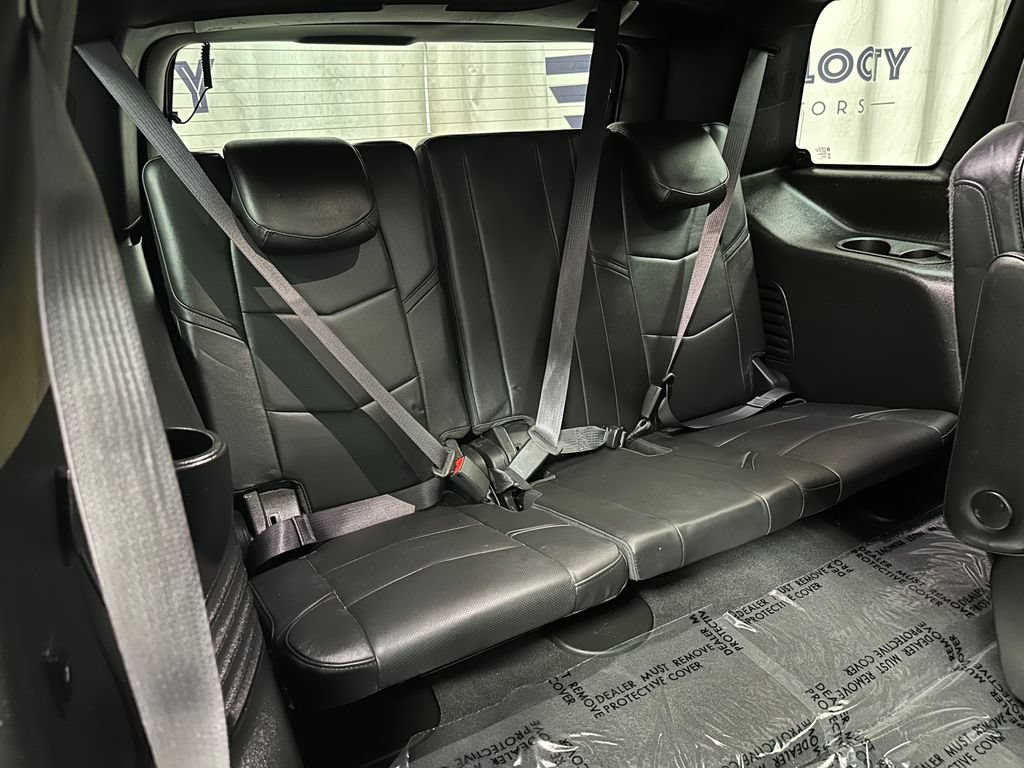 Used 2017 Cadillac Escalade Platinum AWD/4WD image 23
