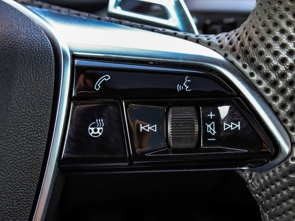 Used 2024 Audi e-tron GT Premium Plus image 30