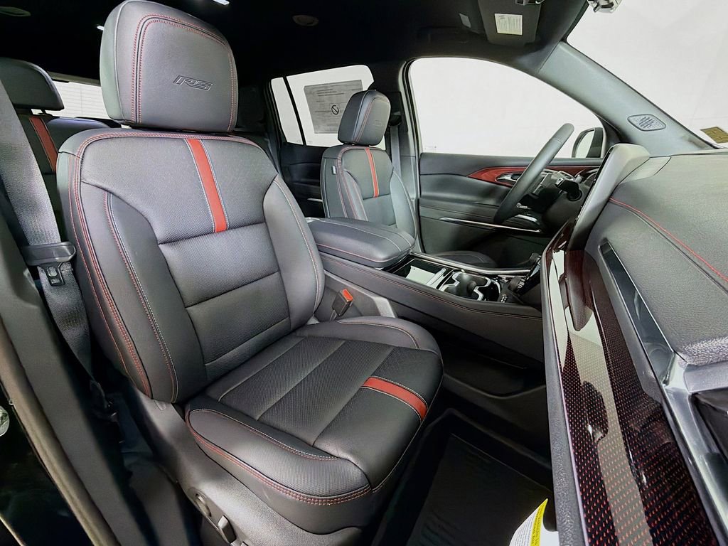 New 2026 Chevrolet Traverse RS w/ LPO, Floor Liner Package AWD/4WD image 25