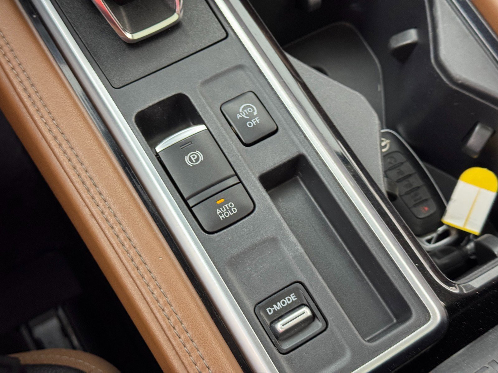 Used 2023 Nissan Pathfinder Platinum image 31