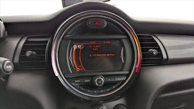 Used 2016 MINI Cooper 2-Door Hardtop FWD image 23