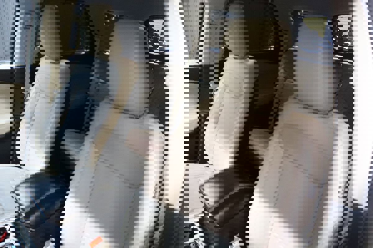 Used 2020 Ford Explorer Limited AWD/4WD image 35