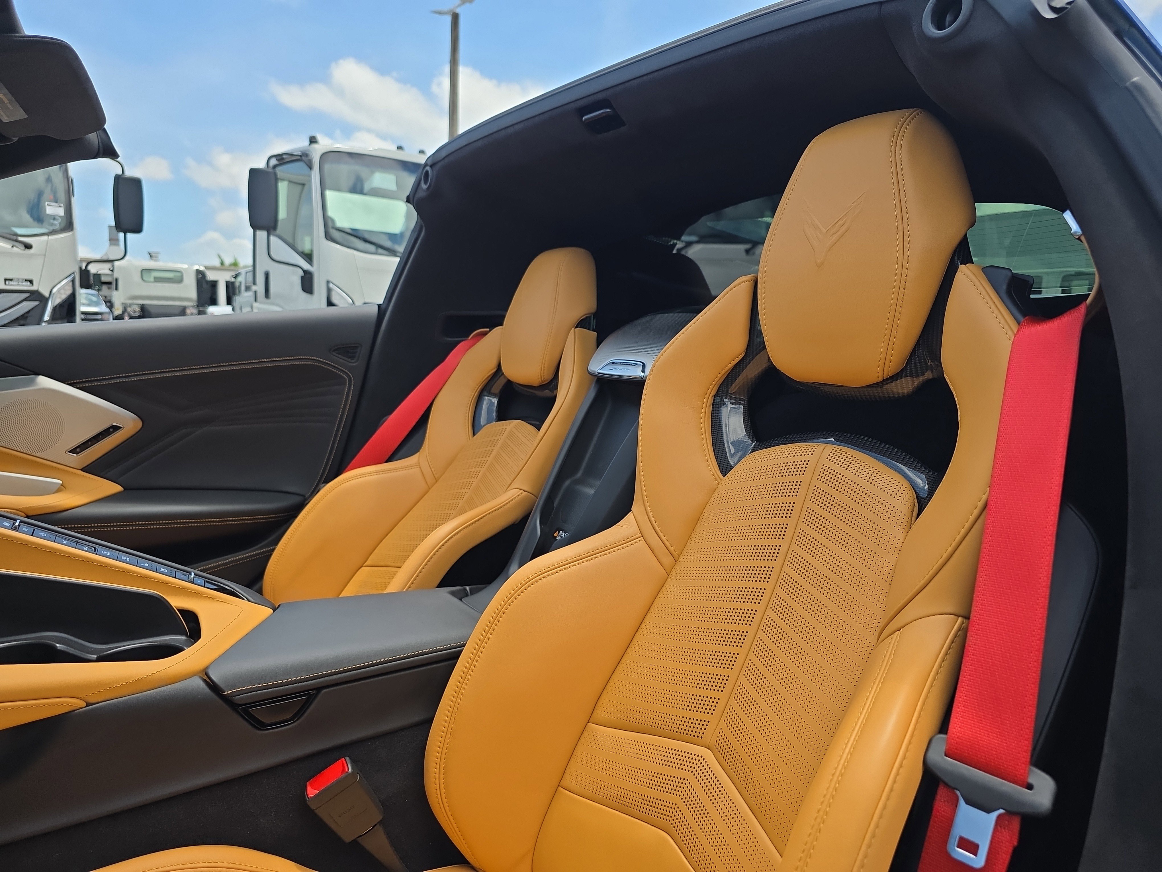 Used 2025 Chevrolet Corvette Z06 RWD image 20
