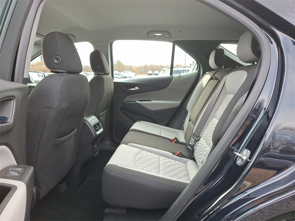 Used 2020 Chevrolet Equinox LS image 10