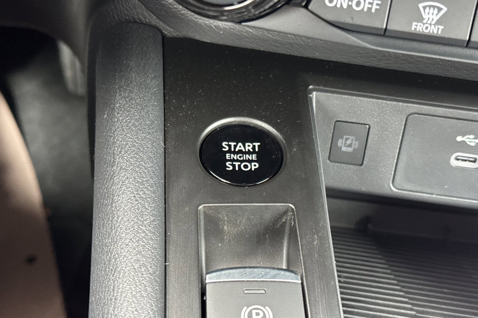 New 2026 Nissan Kicks SV w/ SV Premium Package image 19