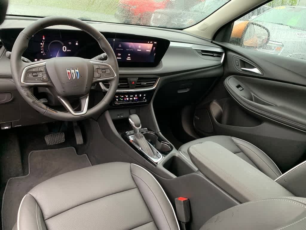 Used 2025 Buick Encore GX Avenir w/ Avenir Technology Package AWD/4WD image 16