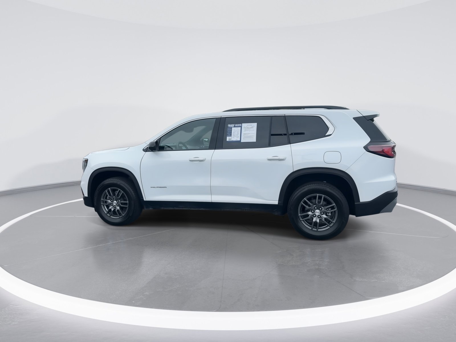 Used 2025 GMC Acadia Elevation AWD/4WD image 6