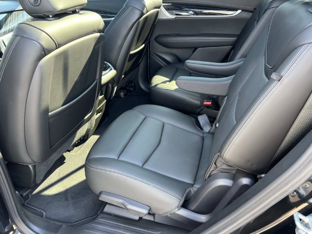 Certified 2024 Cadillac XT6 Premium Luxury AWD/4WD image 12