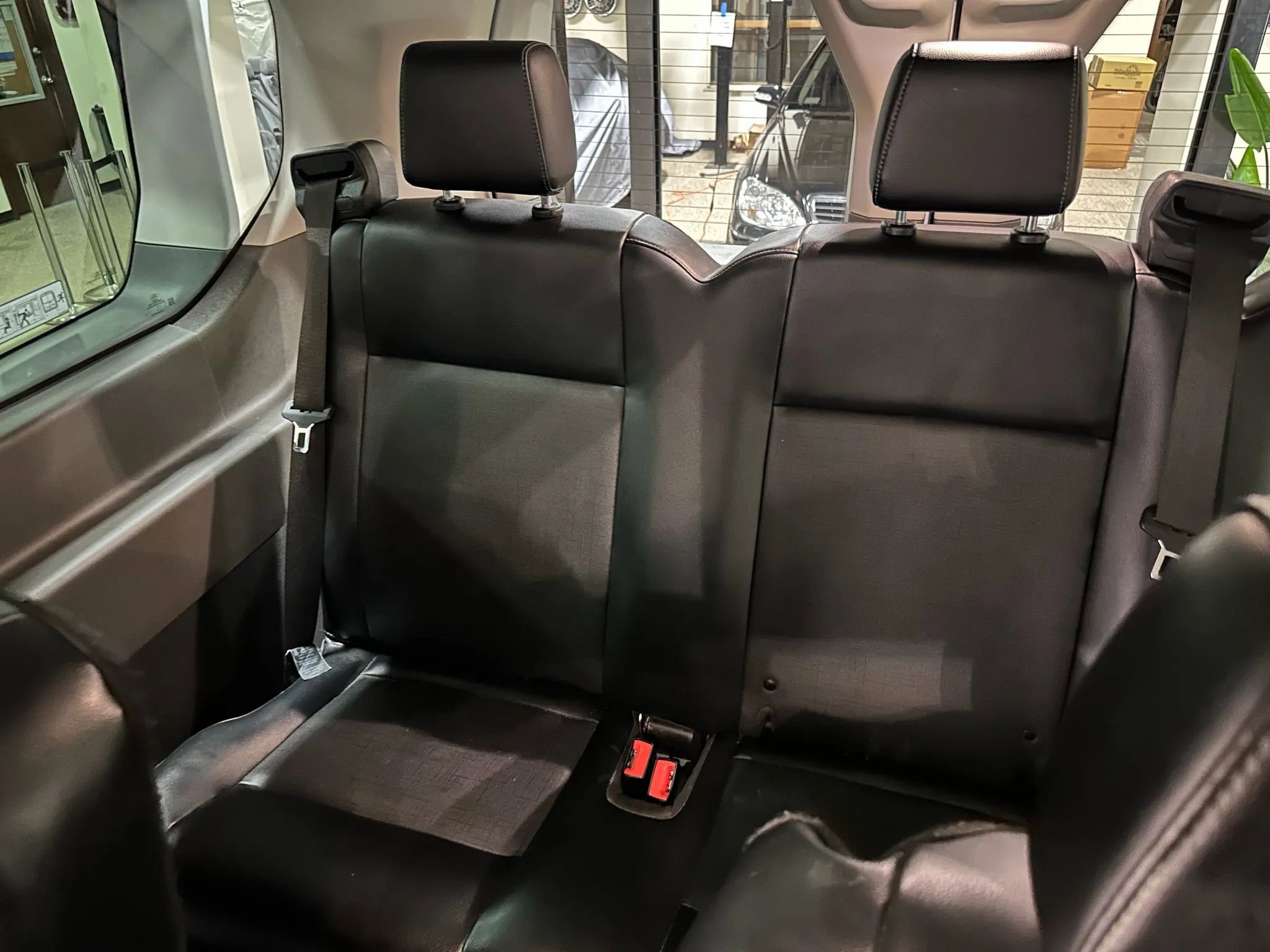 Used 2021 Ford Transit 150 XL image 32