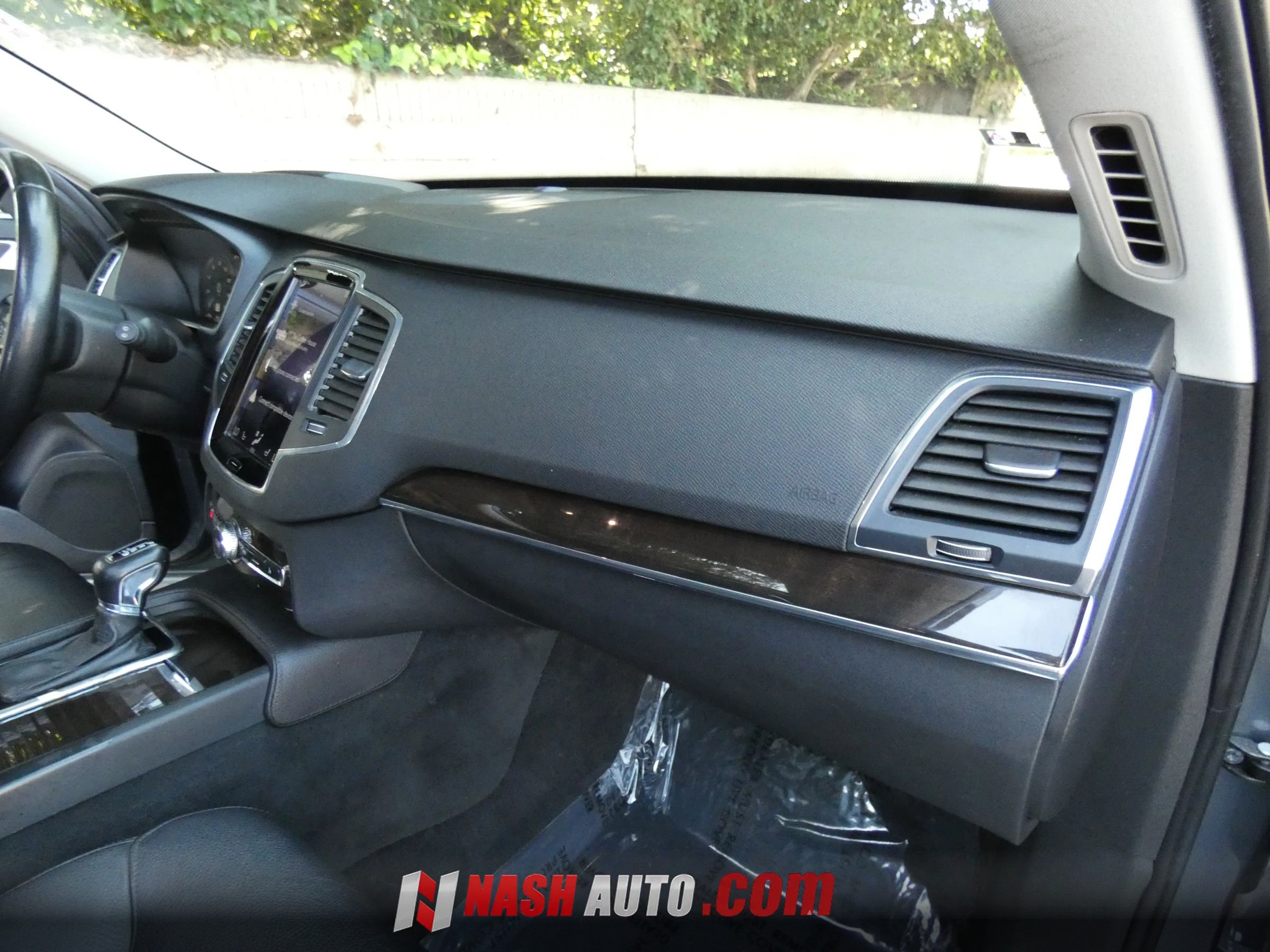 Used 2019 Volvo XC90 T6 Momentum w/ Advanced Package AWD/4WD image 34