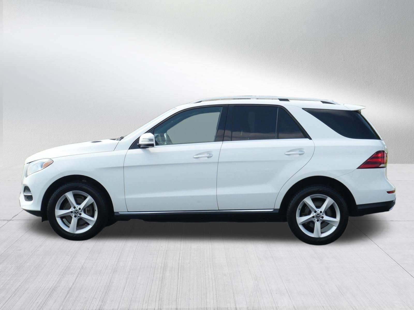 Used 2017 Mercedes-Benz GLE 350 4MATIC image 3