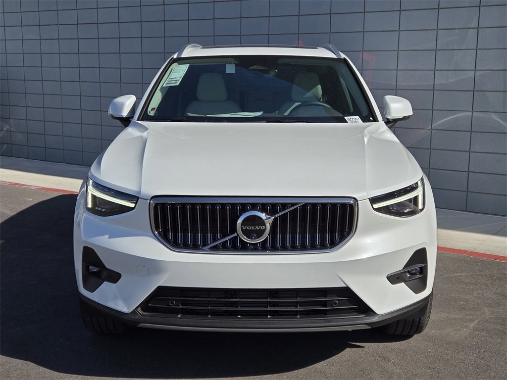 New 2025 Volvo XC40 B5 Ultra w/ Protection Package image 5