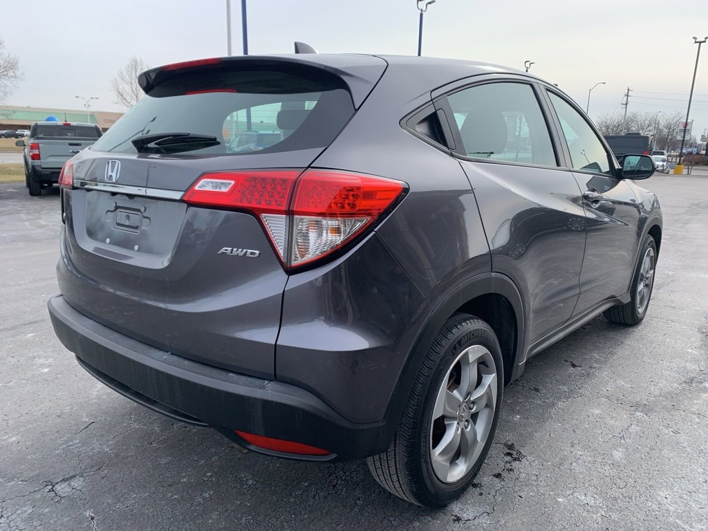 Used 2019 Honda HR-V LX image 3